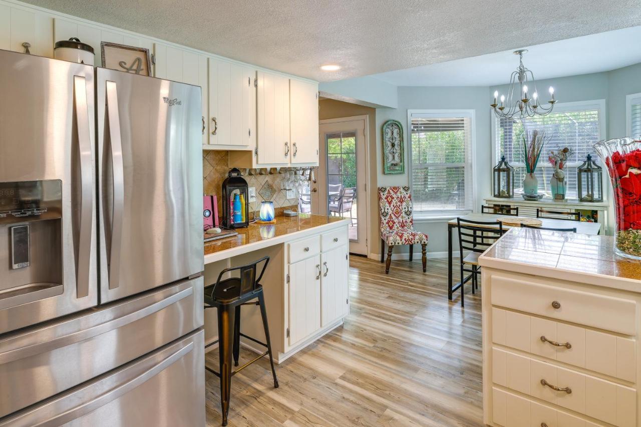 Holiday home Pet-friendly Oasis With 3 Covered Patios!
